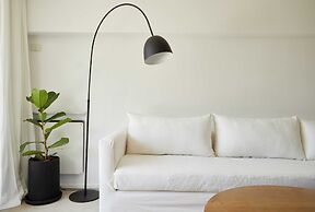 Modern & chic 2 bedrooms Apt.