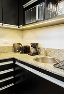 Modern & chic 2 bedrooms Apt.