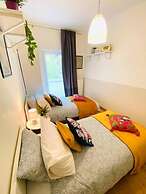 3 bedrooms in Center w Terrace&Parking