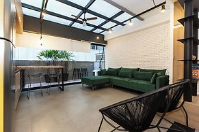 360 VN Capote Valente by Housi