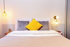 360 VN Capote Valente by Housi