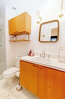 360 VN Capote Valente by Housi