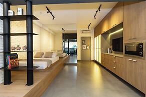 360 VN Capote Valente by Housi