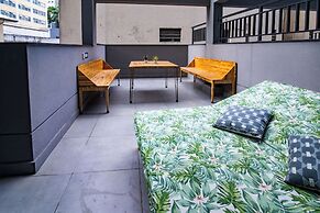 360 VN Capote Valente by Housi