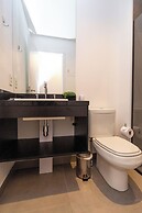 360 VN Capote Valente by Housi