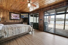 Hakuna Matata Lakefront