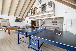 Hakuna Matata Lakefront