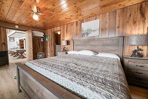 Hakuna Matata Lakefront