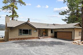 Hakuna Matata Lakefront