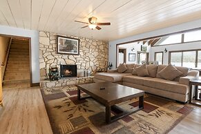 Hakuna Matata Lakefront