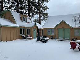 Fawnskin Lakeside Cabin