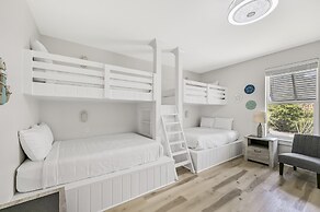 Ahoy Matey - 58 St Francis Drive N