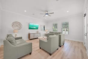 Ahoy Matey - 58 St Francis Drive N