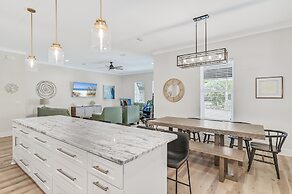 Ahoy Matey - 58 St Francis Drive N