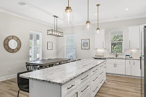 Ahoy Matey - 58 St Francis Drive N