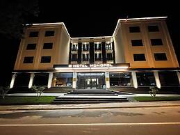 Hotel Monopol