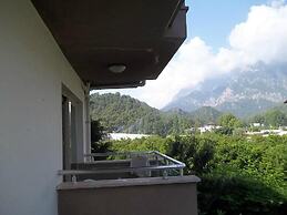 Omorfi Garden Resort Hotel