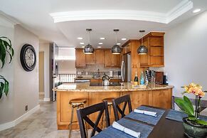 Elegant Oceanfront Vistas