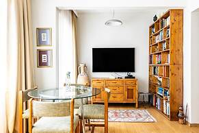 Elegant Flat w Terrace 15 min to Galata Tower