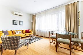 Elegant Flat w Terrace 15 min to Galata Tower