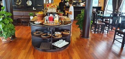 Cozy Boutique Cruise