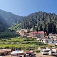 Iconic Hotel & Restaurant