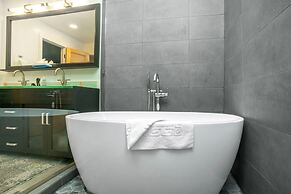 27 Bachelors Gulch Road 5 Bedroom Home by RedAwning