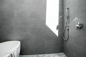 27 Bachelors Gulch Road 5 Bedroom Home by RedAwning