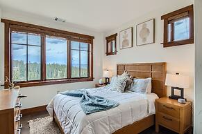 New Listing! One Ski Hill Escape 3 Bedroom Condo by RedAwning