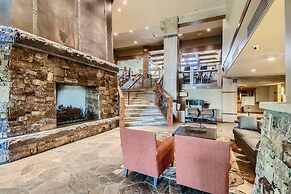 New Listing! One Ski Hill Escape 3 Bedroom Condo by RedAwning