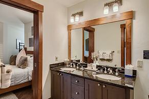 New Listing! One Ski Hill Escape 3 Bedroom Condo by RedAwning