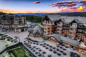 New Listing! One Ski Hill Escape 3 Bedroom Condo by RedAwning