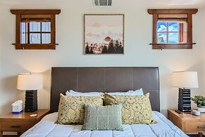 New Listing! One Ski Hill Escape 3 Bedroom Condo by RedAwning