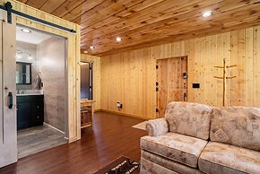 Frontier Mountain Retreat - Monthly Long-term Vacation Rental 30+ Days