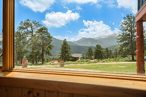 Frontier Mountain Retreat - Monthly Long-term Vacation Rental 30+ Days