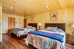 Frontier Mountain Retreat - Monthly Long-term Vacation Rental 30+ Days