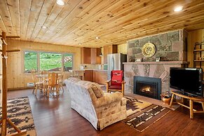 Frontier Mountain Retreat - Monthly Long-term Vacation Rental 30+ Days