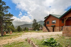Frontier Mountain Retreat - Monthly Long-term Vacation Rental 30+ Days