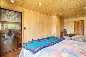 Frontier Mountain Retreat - Monthly Long-term Vacation Rental 30+ Days