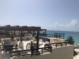 Aldea Thai penthouse 307 ocean view