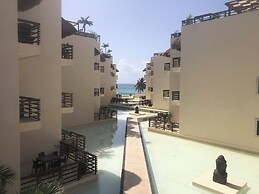 Aldea Thai penthouse 307 ocean view