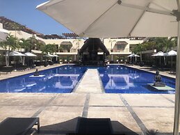 Aldea Thai penthouse 307 ocean view