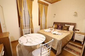 Gur Royal Suit Aparts