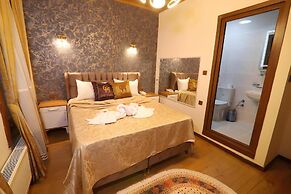 Gur Royal Suit Aparts