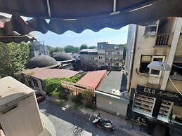 Gur Royal Suit Aparts