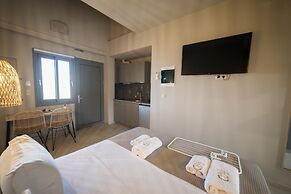 Theros Suites