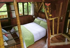 Sacha Urco Lodge Nature Hideaway Cabins