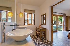 Villa Hoi by Alfred in Bali