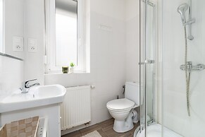 Family Apartment Promienista by Renters