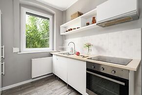 Family Apartment Promienista by Renters